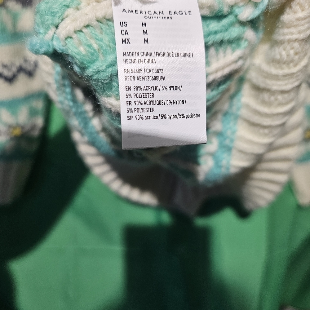 American Eagle Outfitters Mint and Cream Patterned Sweater EUC Medium PTP 27 - Picture 8 of 8